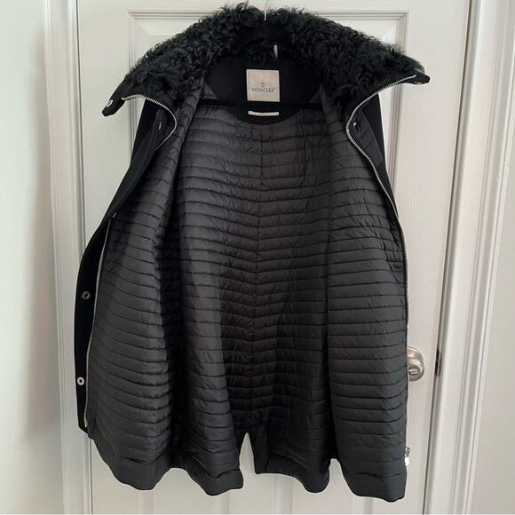 Moncler Eridan Giubbotto Jacket Size 4 Fur collar Kalgan lamb Black EUC Auth. XL - Picture 8 of 15